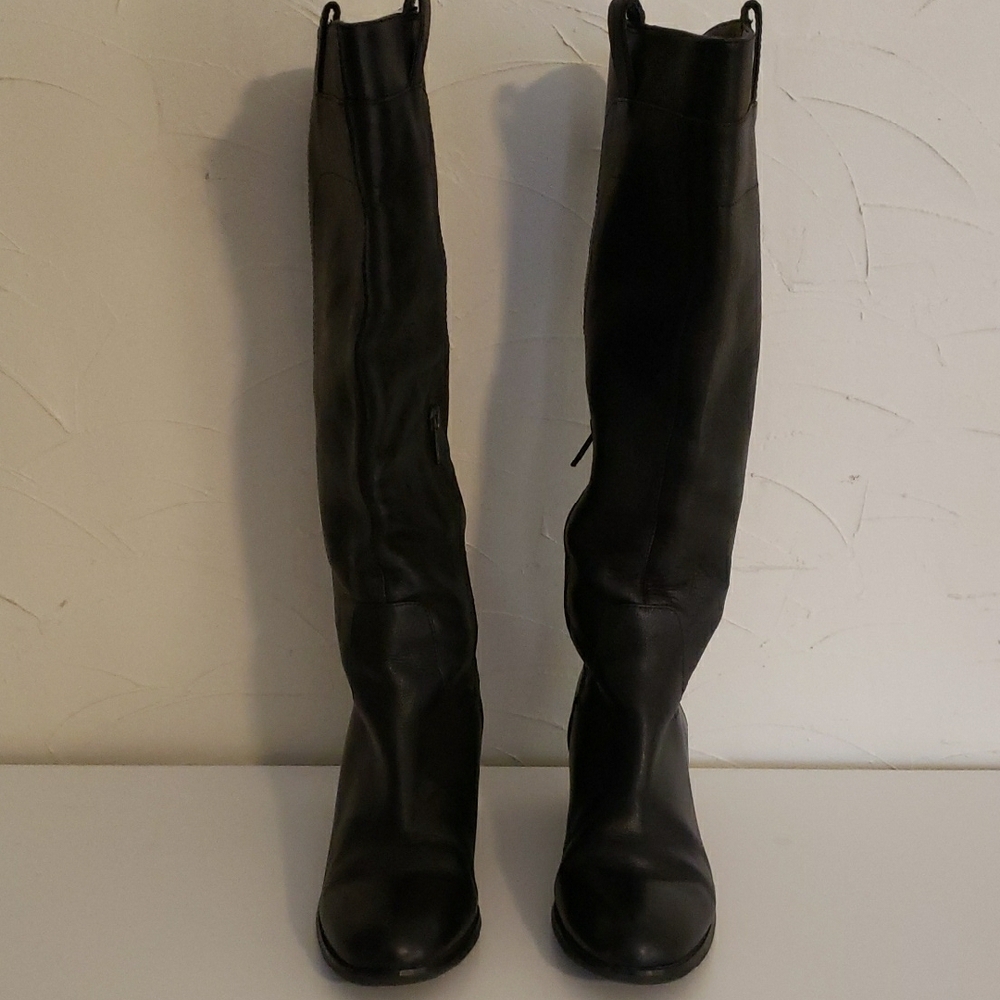 Women's Black Leather Knee-High Boots